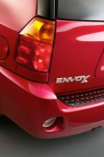 GMC Envoy XL Denali 2005 года